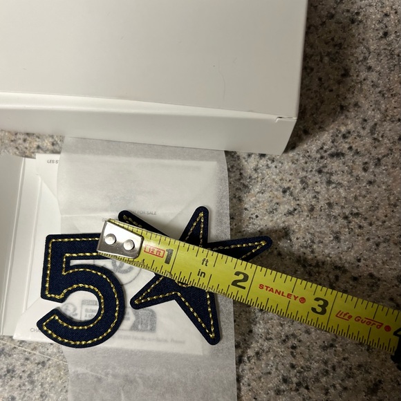 CHANEL Beaute Black and Gold Star and Number 5 Embellishments - Picture 7 of 8